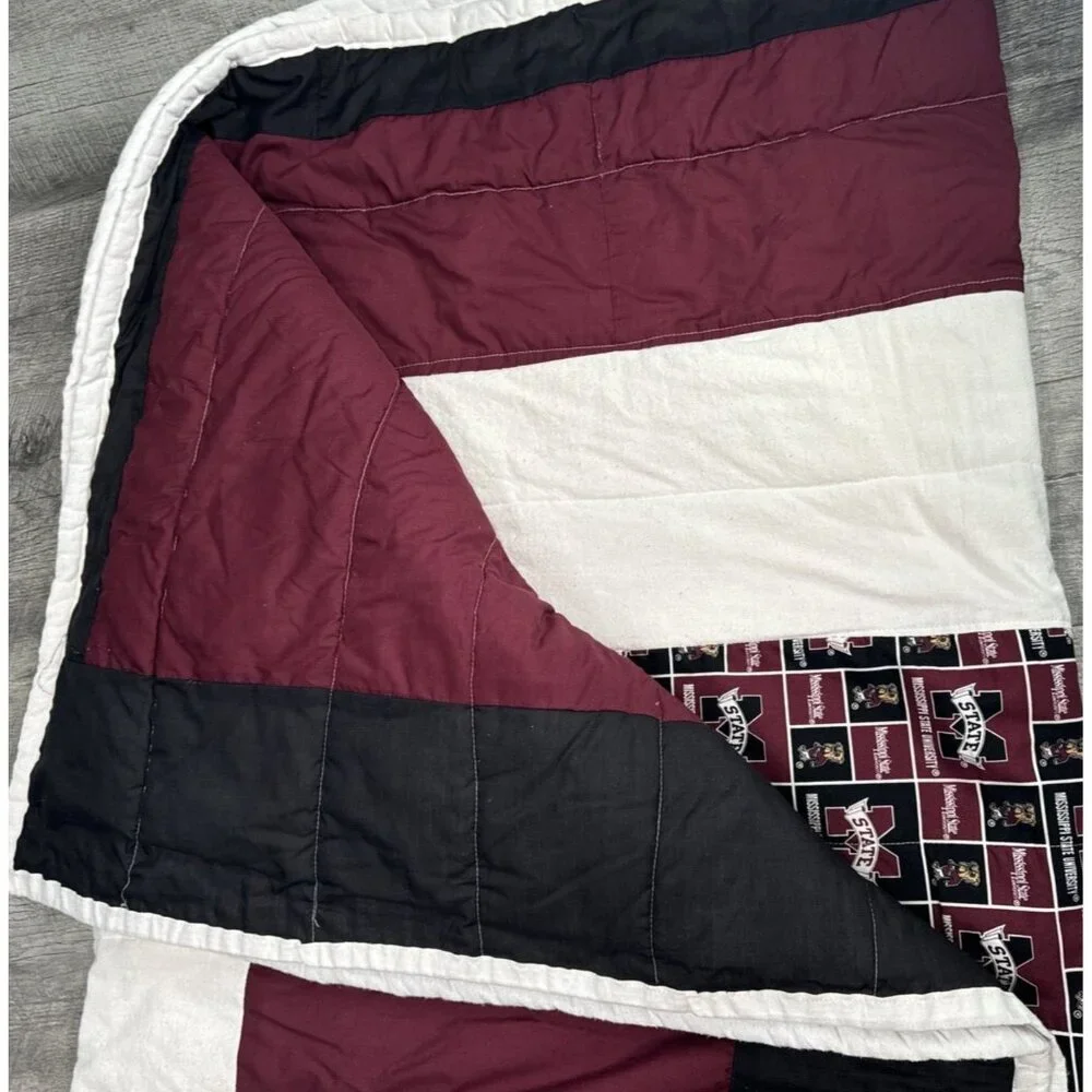 Mississippi State Bulldogs Comforter Bedspread Reversible TWIN College Dorm‎ Bed